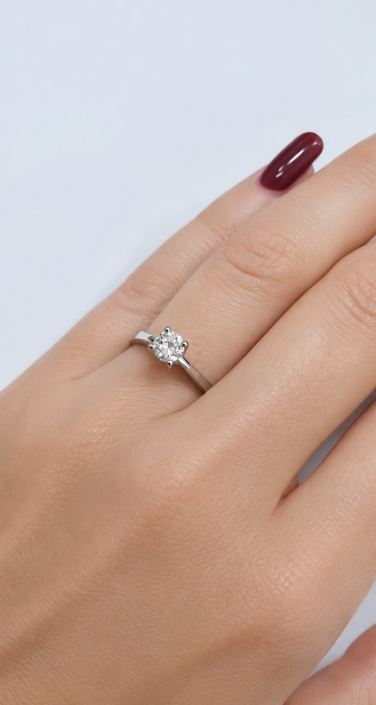 Anello solitario tiffany diamante ct 0,45 in oro bianco 18kt (750) con certificato GEM TECH