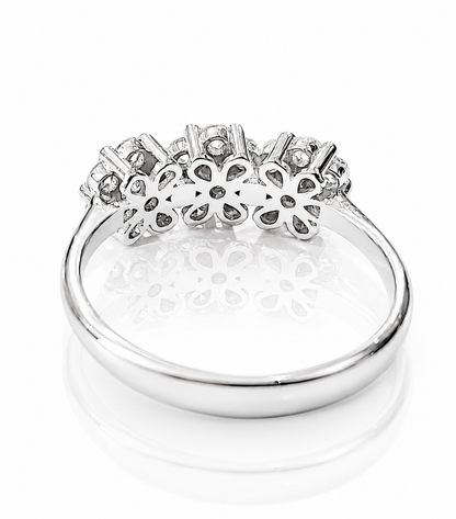 Anello trilogy magic con diamanti ct 0,85 in oro bianco 18kt (750)