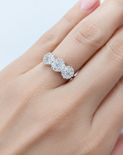 Anello trilogy magic con diamanti ct 0,85 in oro bianco 18kt (750)
