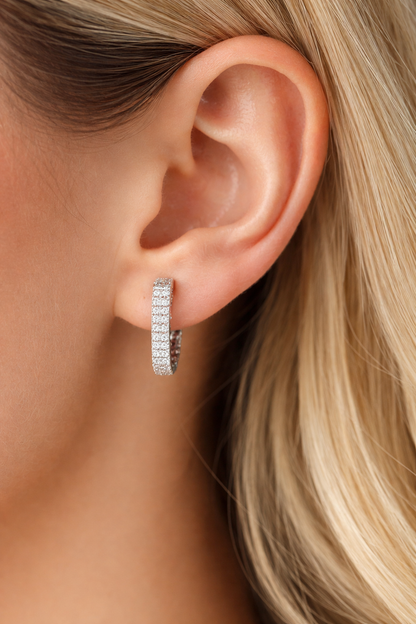 Orecchini a cerchio ottagonali con diamanti ct 0,45 in pavé in oro bianco 18kt (750)