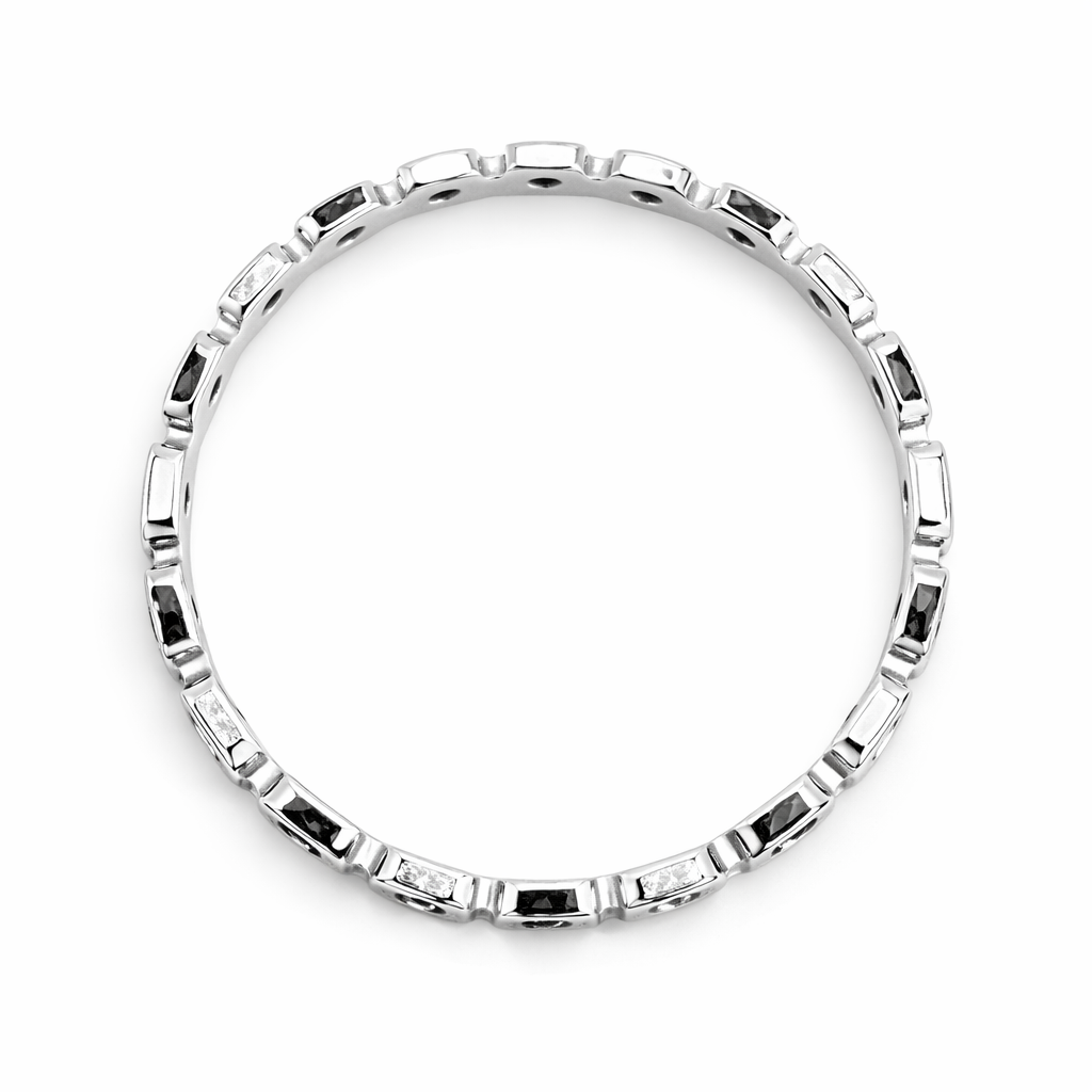 Anello veretta con diamanti bianchi ct 0.15 e neri ct 0.15 in oro bianco 18kt (750)