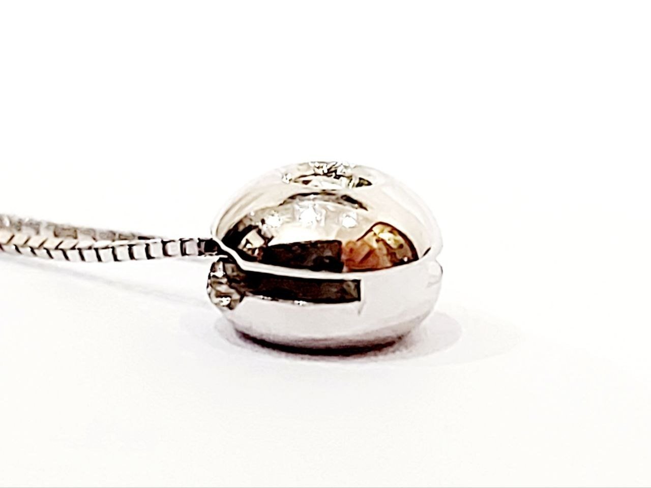 Collana e pendente punto luce a cipollina in Oro Bianco con Diamante 0,10 ct 18 kt (750)