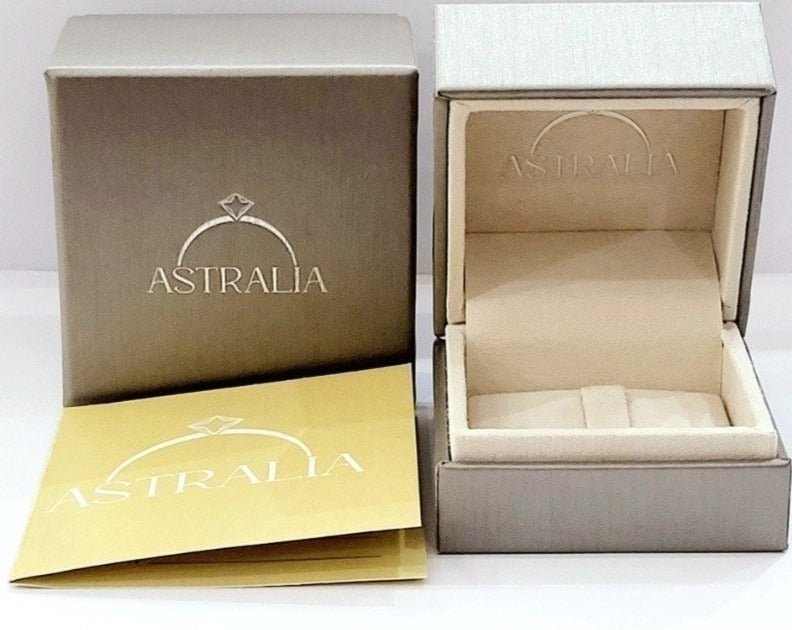 Anello Astralia fantasia con Rubino ovale 0,90 ct e Diamanti 0,85 ct in Oro Bianco 18 kt (750)