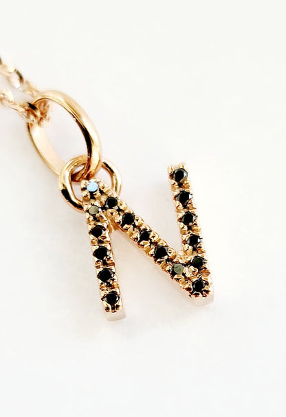 Collana e pendente lettera personalizzabile "N" con Diamanti 0,20 ct in Oro Rosa 18 kt (750)