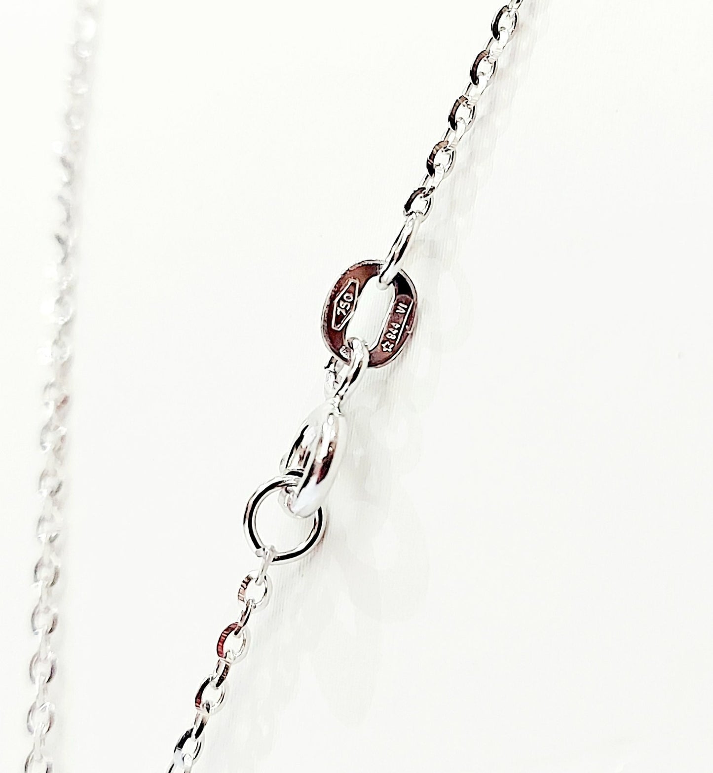 Collana e pendente croce Diamanti 0,45 ct in Oro Bianco 18kt (750)