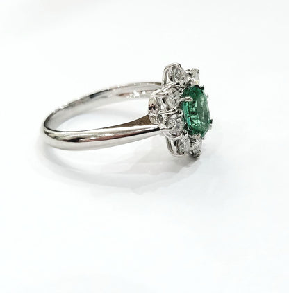 Anello Donna fantasia con Smeraldo ct 0,53  e Diamanti ct 0,77  in Oro Bianco 18 kt (750)