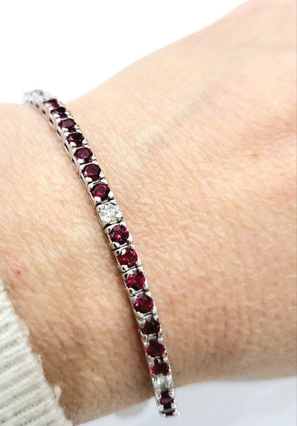 Bracciale Rigido Cuore Oro Bianco e Pavè di Diamanti - BR004 Bracciale Rigido Cuore Oro Bianco e Pavè di Diamanti - BR004