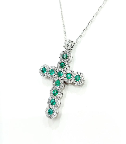 Collana e pendente croce magic Astralia in Oro Bianco con Smeraldi 1,10 ct e Diamanti 0,72 ct 18 kt (750)