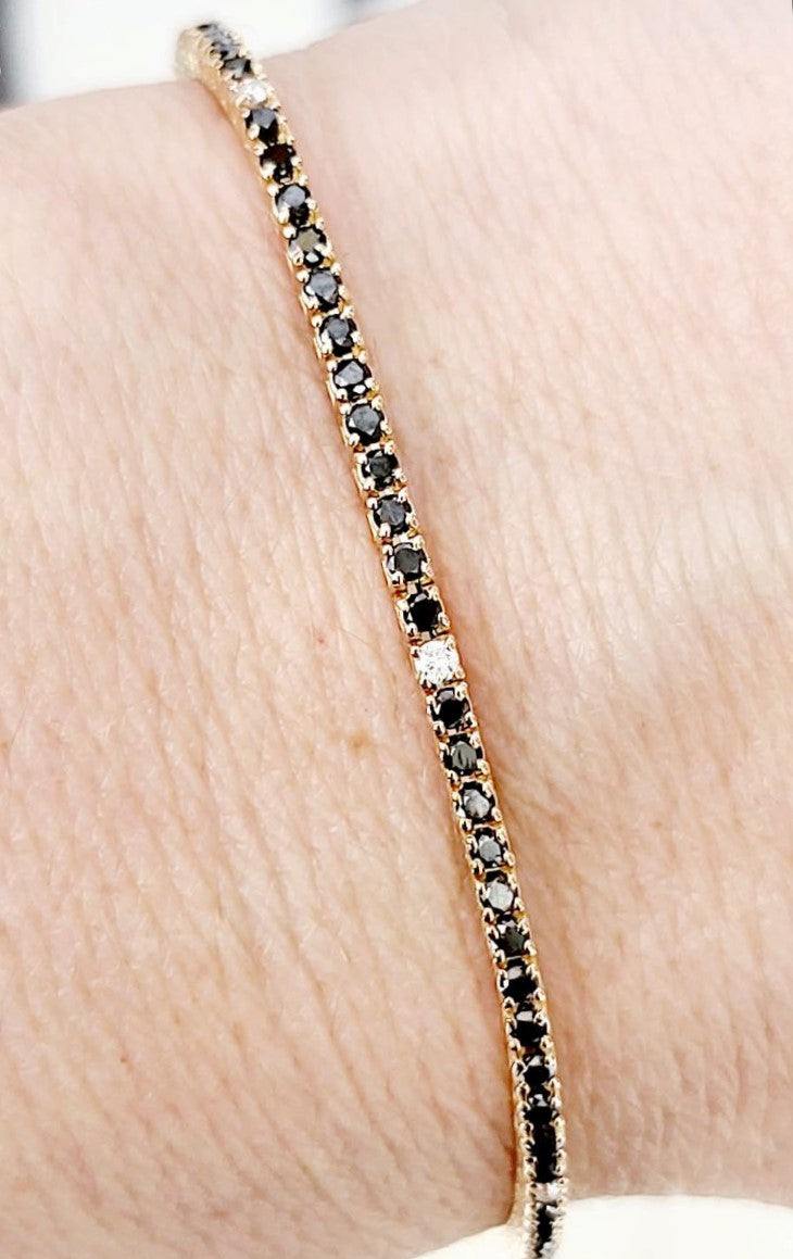 Bracciale Tennis Astralia in Oro Rosa con Diamanti neri 2,40 ct e bianchi 0,15 ct 18 kt (750)