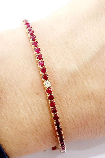 Bracciale Tennis a filo in Oro Rosa con Rubino 5,08 ct e Diamanti 0,35 ct 18kt (750)