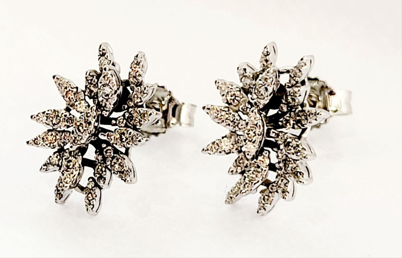 Orecchini a foglia in Oro Bianco con Diamanti 1,02 ct 18 kt (750)