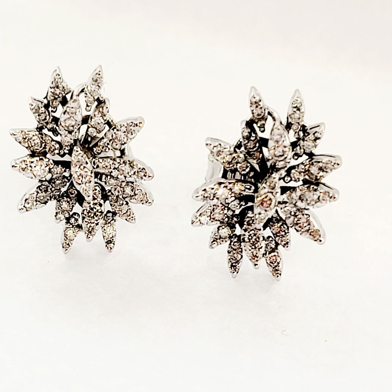 Orecchini a foglia in Oro Bianco con Diamanti 1,02 ct 18 kt (750)
