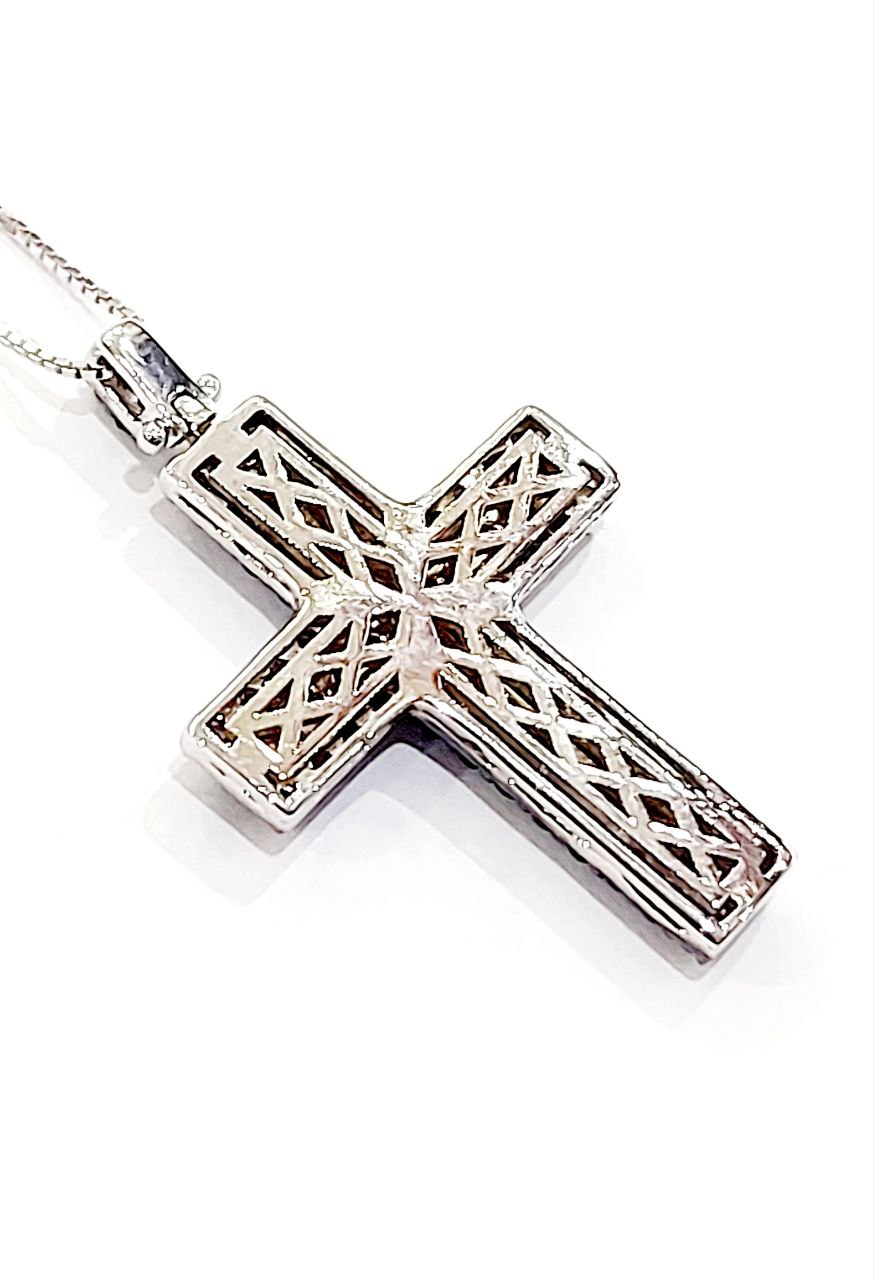 Collana e pendente Croce con Diamanti 0,31 ct e Zaffiri 1,00 ct in Oro Bianco 18 kt (750)