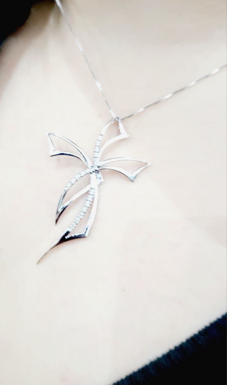 Collana pendente Croce in Oro Bianco 18KT - 750  con Diamanti ct 0,25