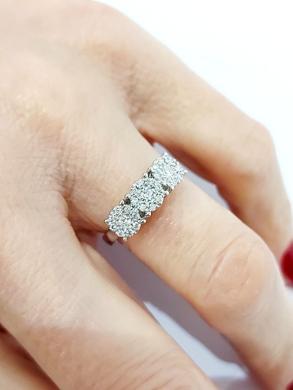 Anello trilogy magic in Oro Bianco con Diamanti 0,78 ct 18kt (750)