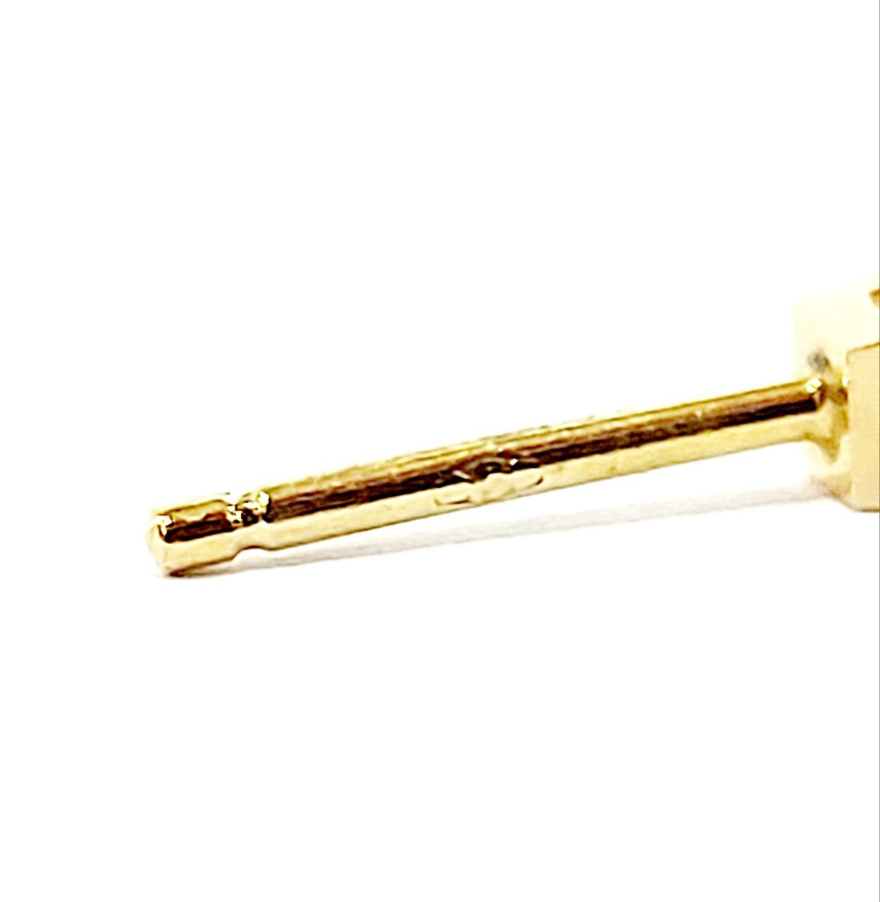 Orecchini punto luce tornito con Diamanti 0,06 ct in Oro Giallo 18 kt (750)