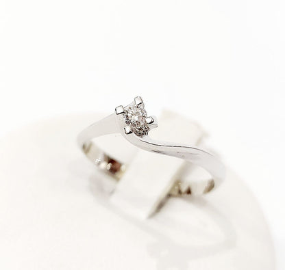 Anello Solitario Valentino in Oro bianco con Diamante 0,06 ct 18 kt (750)