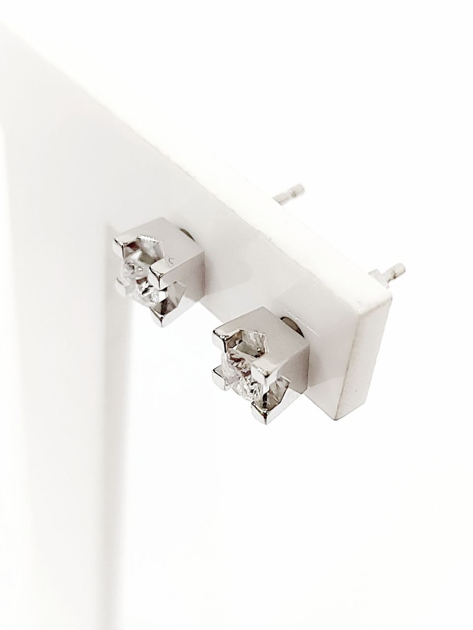 Orecchini punto luce tornito con Diamanti 0,40 ct in Oro Bianco 18 kt (750)