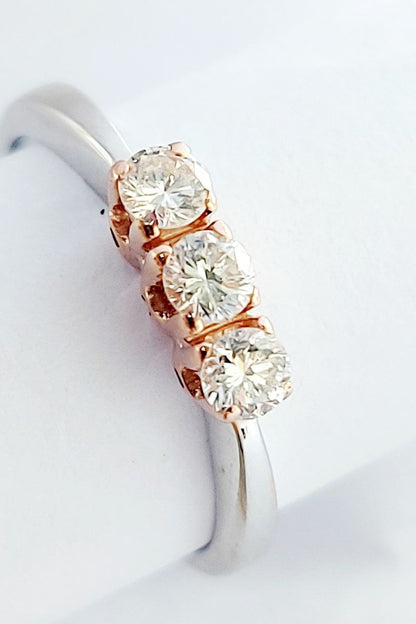 Anello Donna modello trilogy Bicolore con Diamanti ct 0,45 Oro 18kt-750