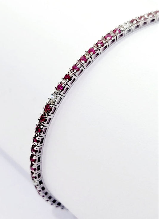 Bracciale Tennis piramidale in Oro Bianco con Rubini ct 1,42 e Diamanti 0,13 ct 18 kt -750