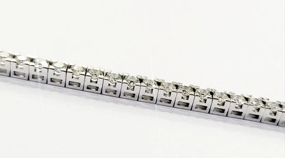 Bracciale modello  tennis in Oro Bianco 18 kt con Diamanti bianchi naturali Ct 3,10- 17 cm