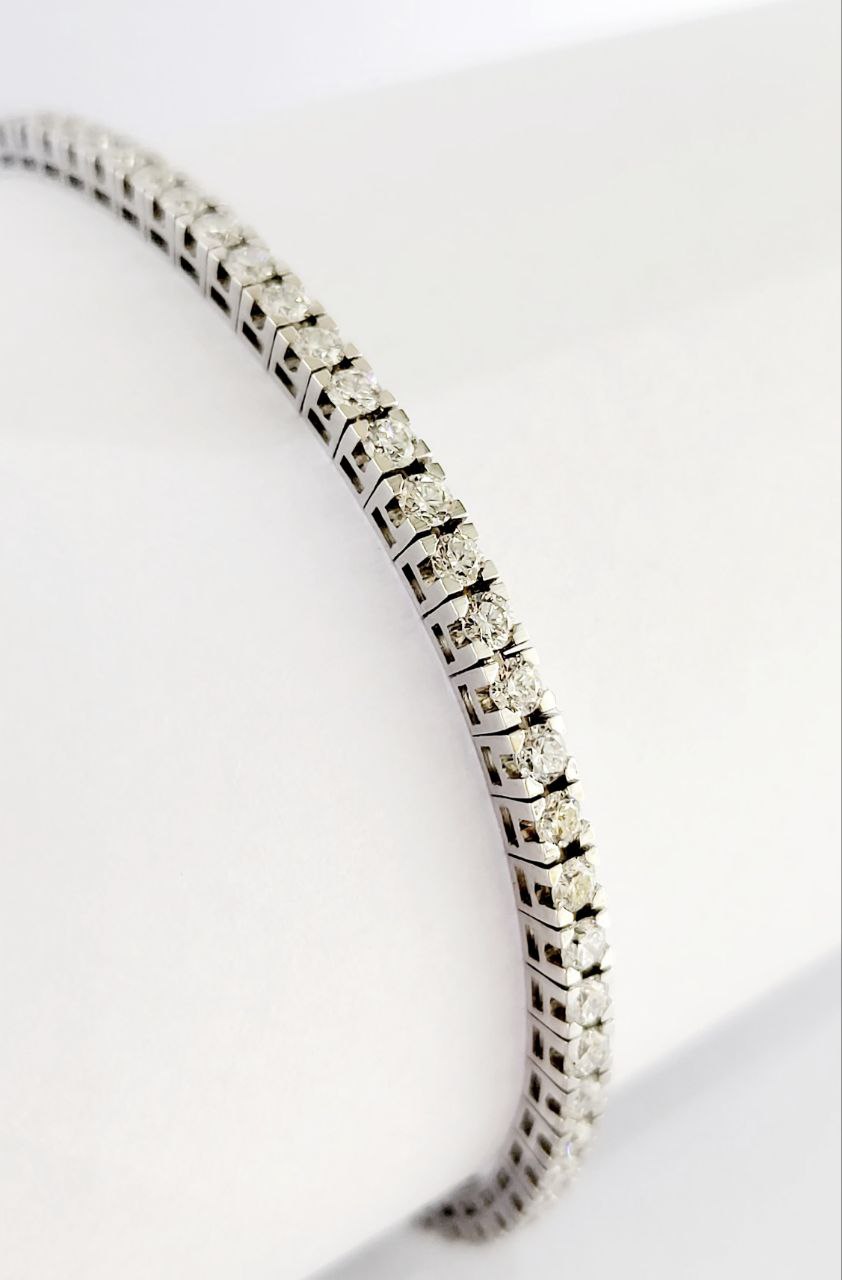 Bracciale modello  tennis in Oro Bianco 18 kt con Diamanti bianchi naturali Ct 3,10- 17 cm