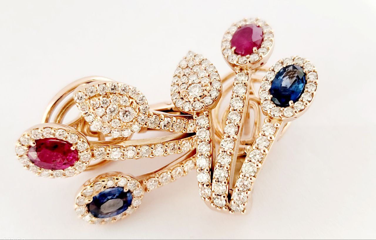 Orecchini Esclusivi da Donna modello fantasia in Oro Rosa con Diamanti Zaffiro e Diamanti 18kt-750