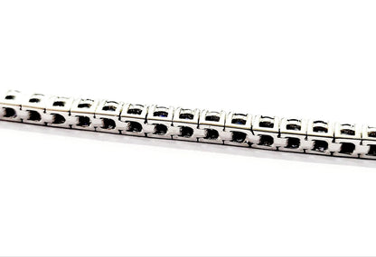 Bracciale Tennis con zaffiro blu natural ct 2,55 in Oro bianco 18kt-750 -19 cm