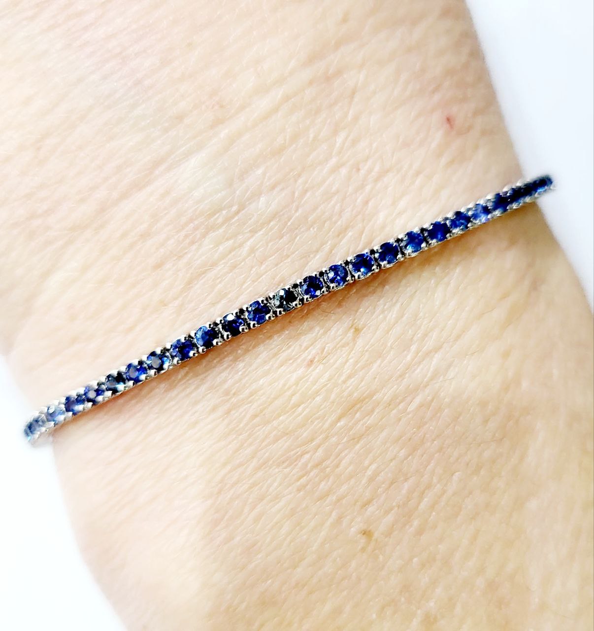 Bracciale Tennis con zaffiro blu natural ct 2,55 in Oro bianco 18kt-750 -19 cm