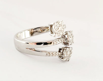 Anello Trilogy  modello magic con Diamanti ct 0,49  in Oro Bianco 18 kt (750)