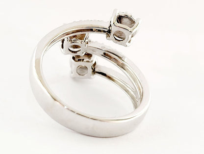 Anello Trilogy  modello magic con Diamanti ct 0,49  in Oro Bianco 18 kt (750)