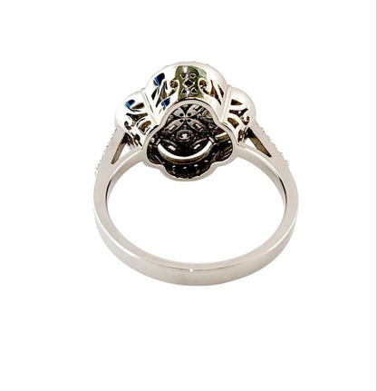 Anello Astralia a fiore in Oro Bianco con Diamanti Baguette ct 0,20 e Brillante ct 0,65 18kt (750)