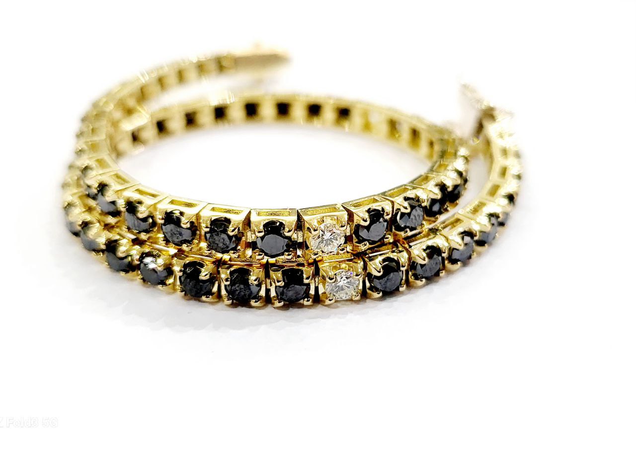 Bracciale Tennis Oro Giallo  18kt-750 Diamanti Neri ct 6,05  Diamanti Bianchi ct 0,48 - Certificato Gem tech