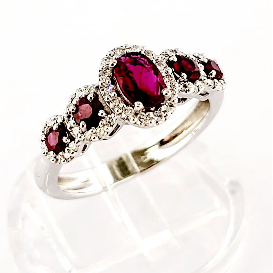 Anello veretta in Oro bianco 18k con Diamanti ct 0,32 e Rubini ct 0,74