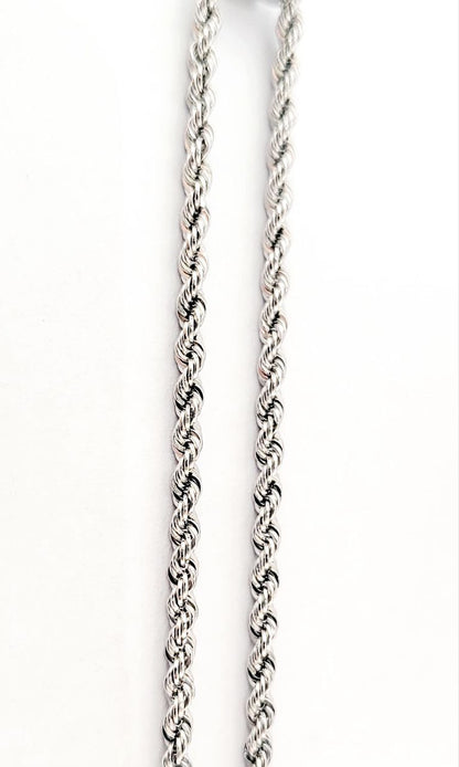 Collana e pendente croce in Oro Bianco con Smeraldi 1,45 ct e Diamanti 0,50 ct 18 kt (750)