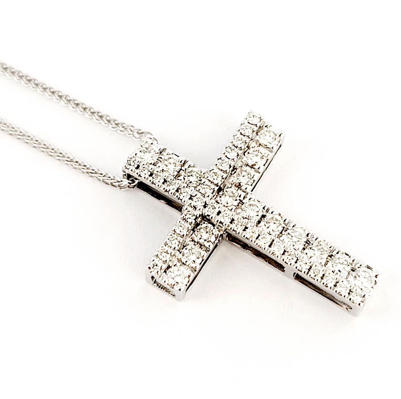 Collana Croce in Oro Bianco 18K con Diamanti 0,50 ct