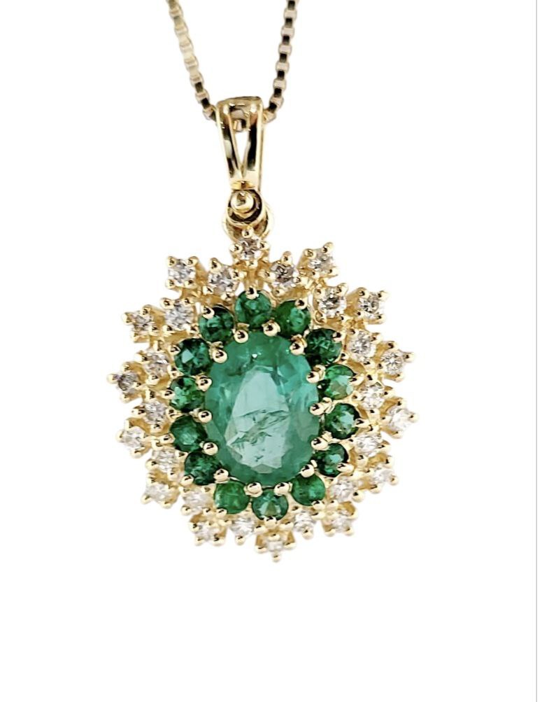 Collana pendente in Oro Giallo 18K con Smeraldi ct 1,39 e Diamanti ct 0,45