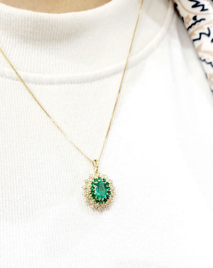 Collana pendente in Oro Giallo 18K con Smeraldi ct 1,39 e Diamanti ct 0,45