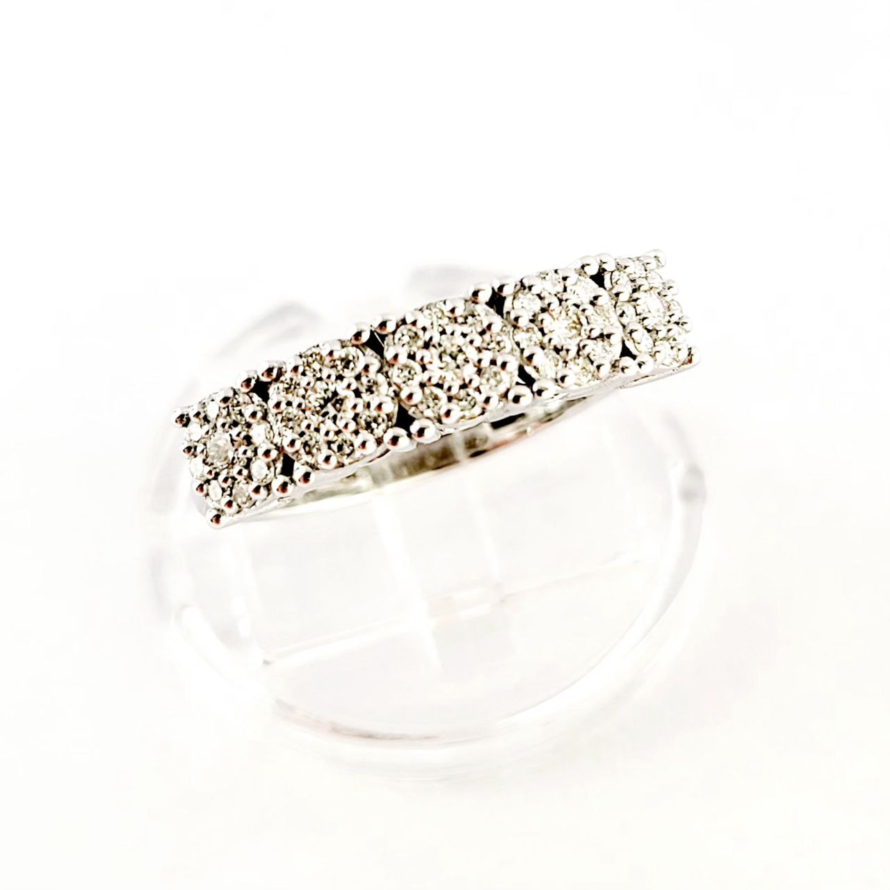 Anello veretta  magic  con diamanti 0,40 ct in Oro Bianco 18 kt (750)