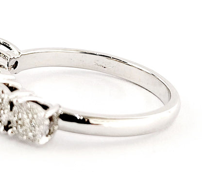 Anello veretta magic in Oro Bianco 18 k con diamanti 0,45 ct