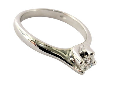 Anello solitario Valentino 4 griffe in oro 18K con diamante ct 0,30 + certificato gemmologico