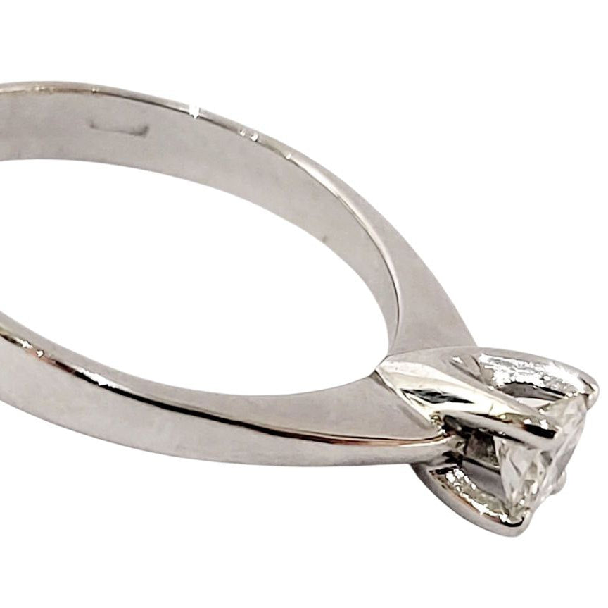 Anello solitario Tiffany 4 griffe in oro 18K con diamante ct 0,30 + certificato gemmologico