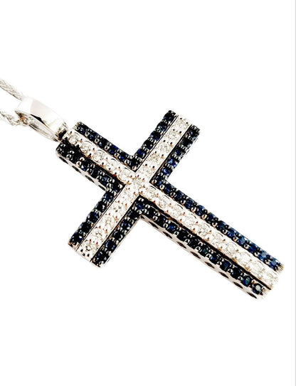 Collana con pendente Croce in Oro Bianco 18 kt -750  Zaffiri 0.69 ct Diamanti 0.39 ct