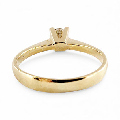 Anello Solitario modello 4 griffe con Diamante 0,25 ct in Oro Giallo 18 kt (750)