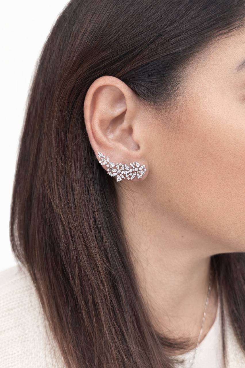 Orecchini lobo ear climber con diamanti ct 1,69 in oro bianco 18kt (750) certificato GEM-TECH