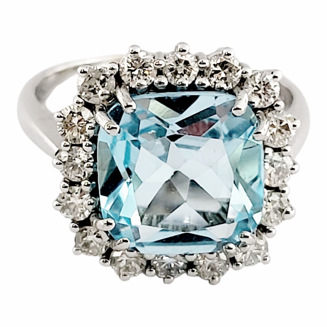 Anello Donna  in Oro Bianco con Topazio azzurro  ct 5,10 e Diamanti ct 0,80 18 kt (750)