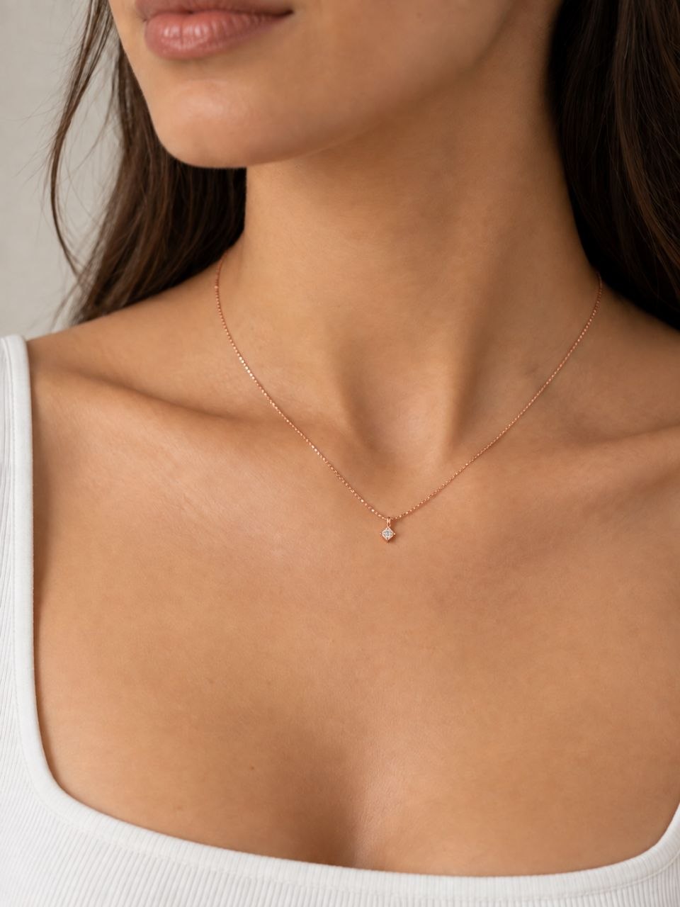 Collana con pendente punto luce in Oro Rosa con Diamante 0,07 ct 18 kt (750)