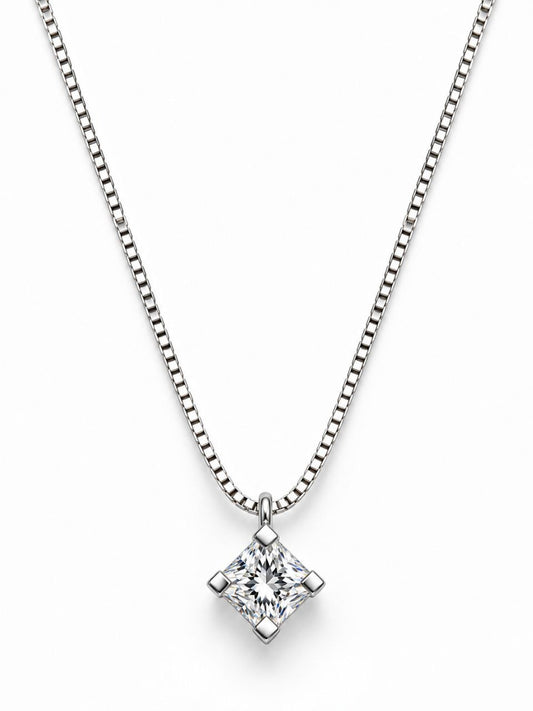 Collana con pendente punto luce con Diamante 0,15 ct in Oro Bianco 18 kt (750)