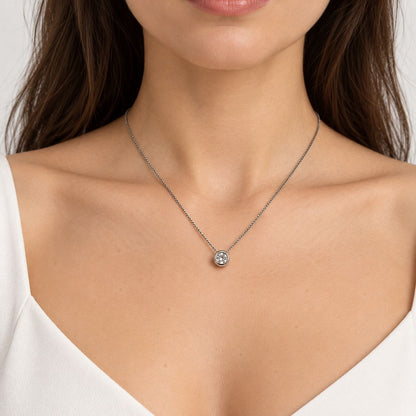 Collana e pendente punto luce a cipollina in Oro Bianco con Diamante 0,20 ct 18 kt (750)
