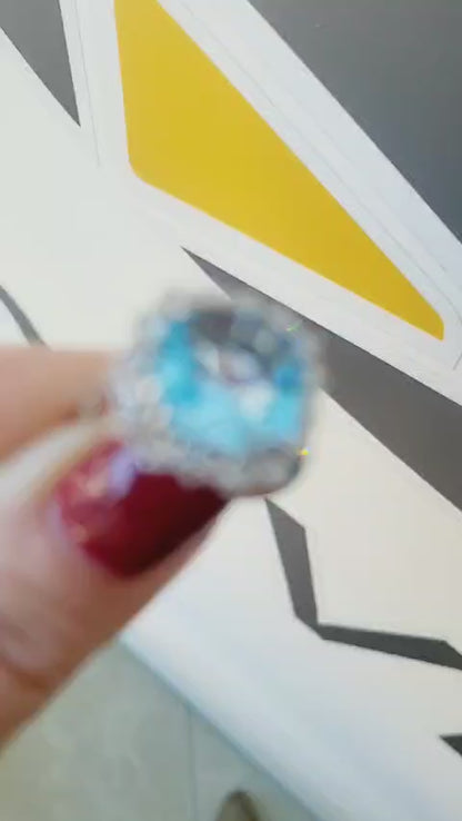 Anello Donna  in Oro Bianco con Topazio azzurro  ct 5,10 e Diamanti ct 0,80 18 kt (750)